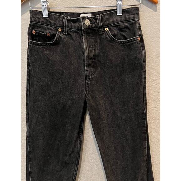 BDG Urban Outfitters Pax Tapered Womens Wash Black Jeans Size 26 - Picture 3 of 9